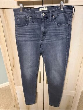 Madewell Skinny Jeans in Washed Dark Gray